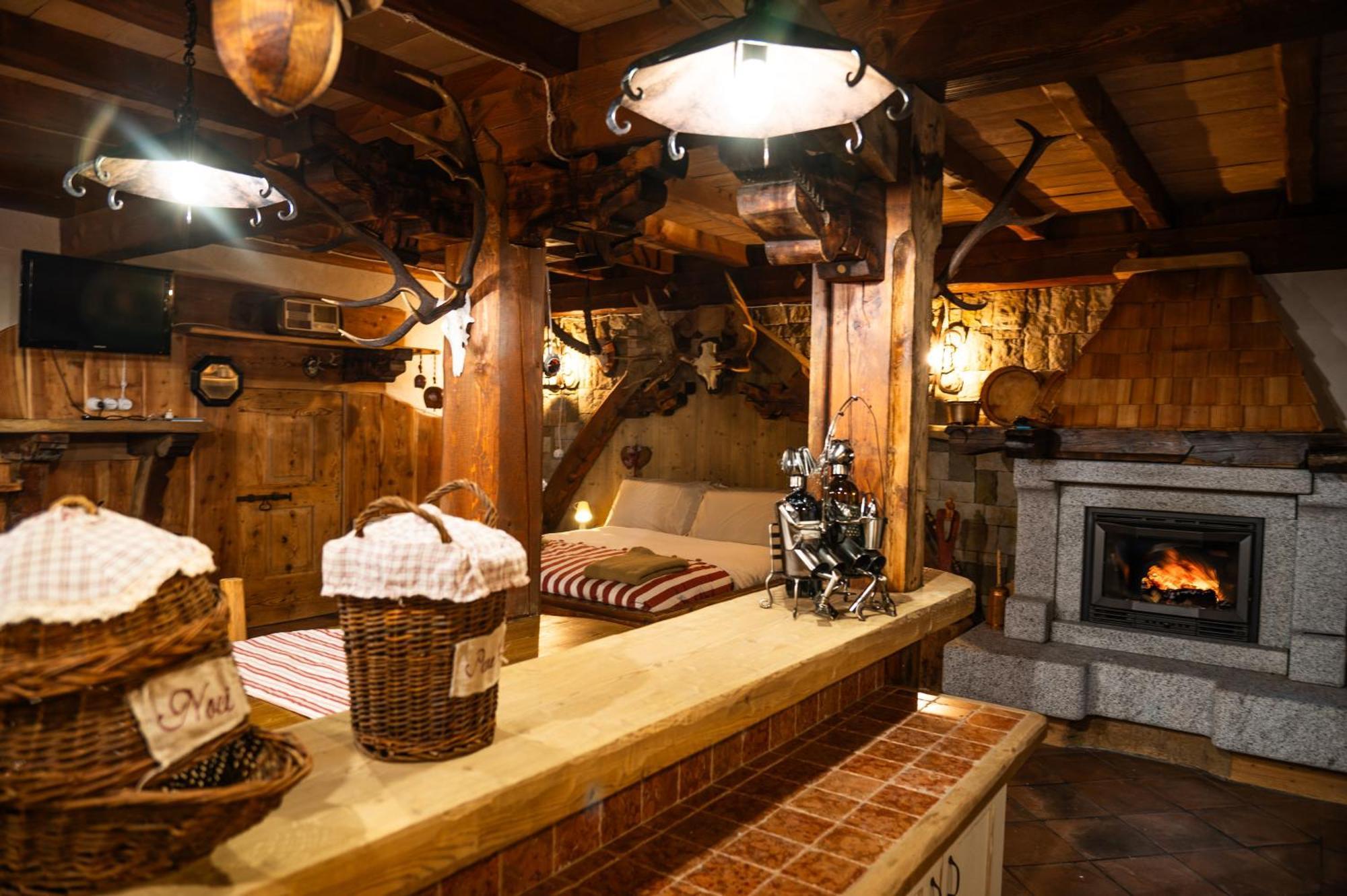Alfio'S Alpen Suite Roncone Exterior photo