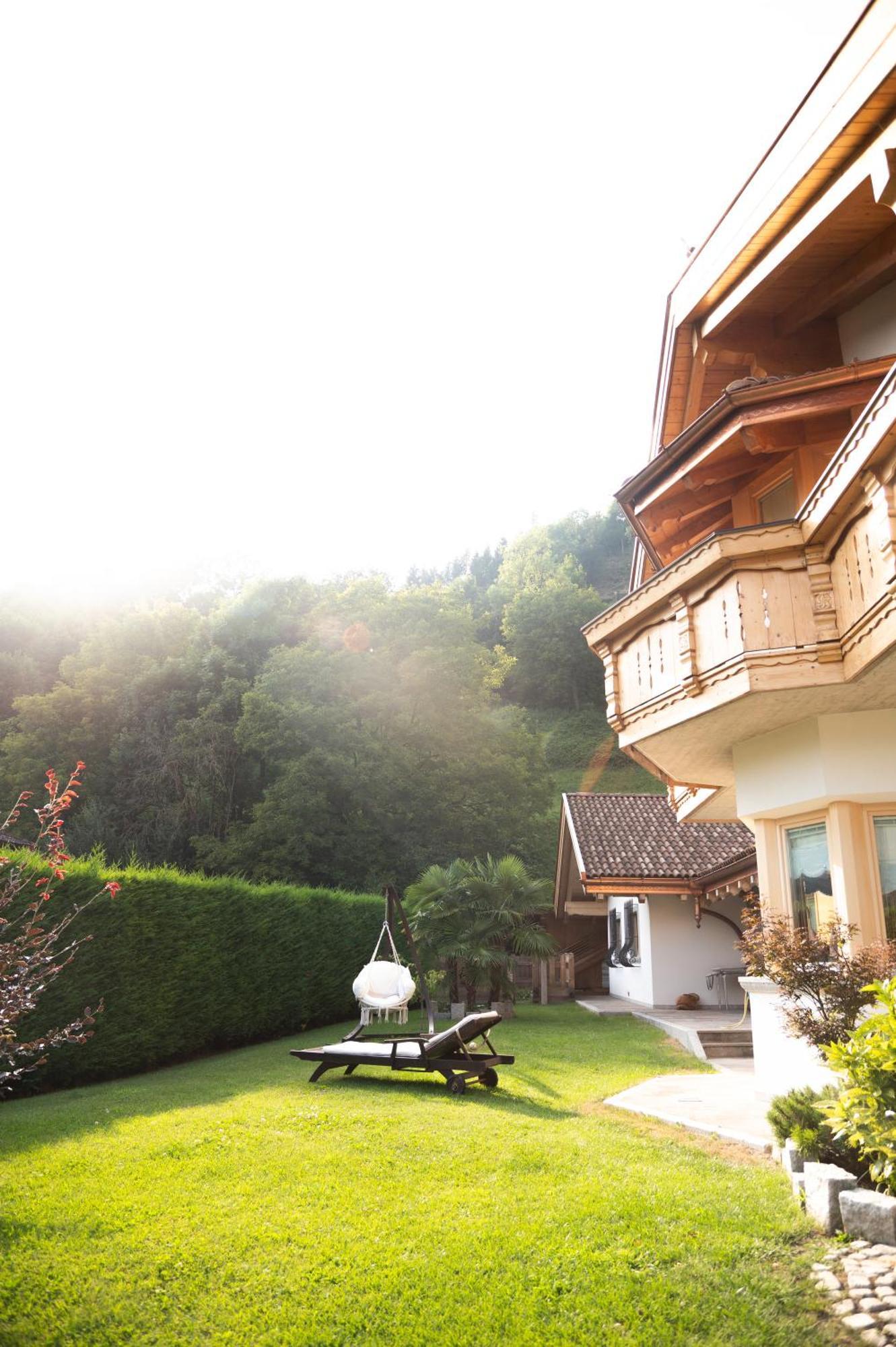 Alfio'S Alpen Suite Roncone Exterior photo